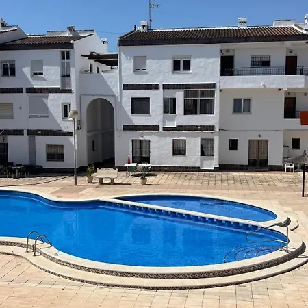 公寓 Modern In Punta Prima *